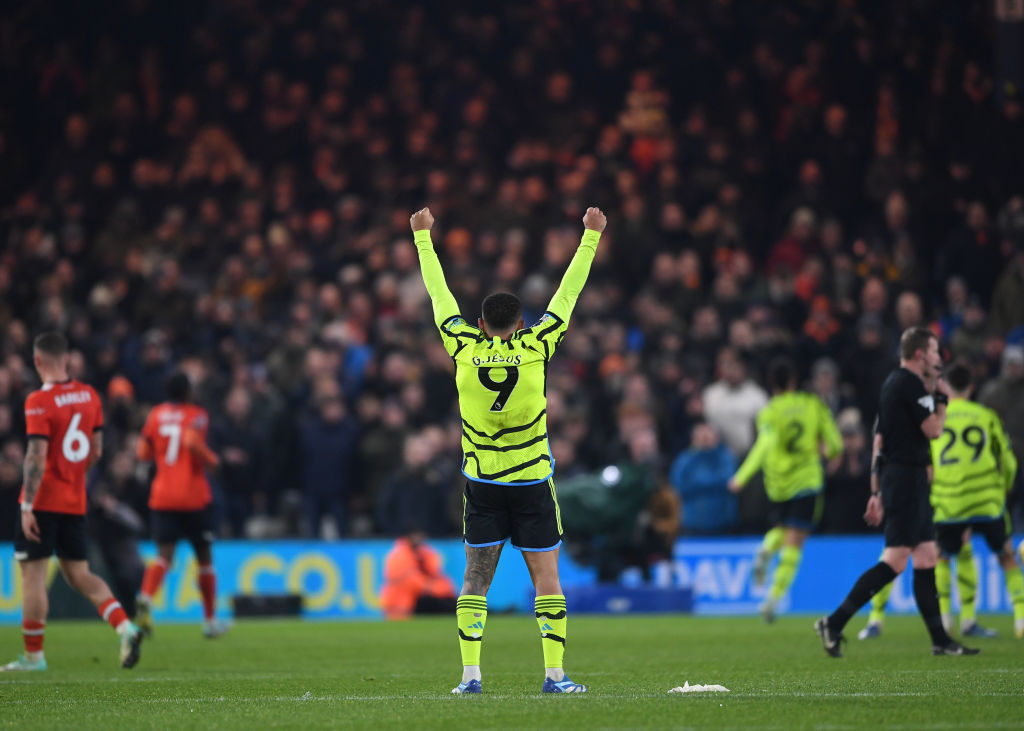 Luton Town v Arsenal FC - Premier League