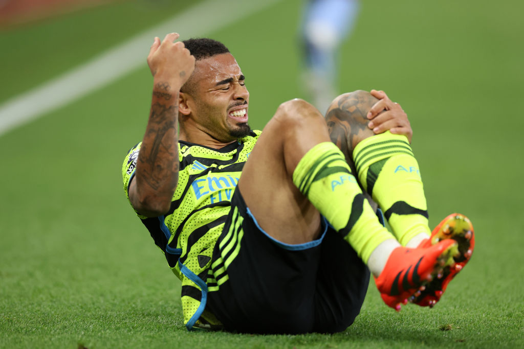 Aston Villa v Arsenal FC - Premier League