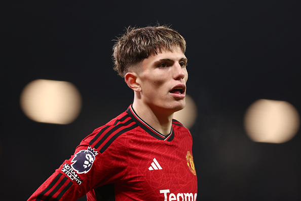 Manchester United v Aston Villa - Premier League