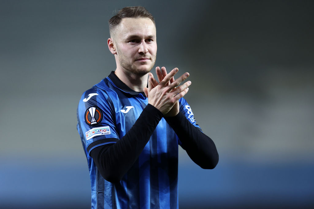 Teun Koopmeiners of Atalanta Bc  celebrates at the end of