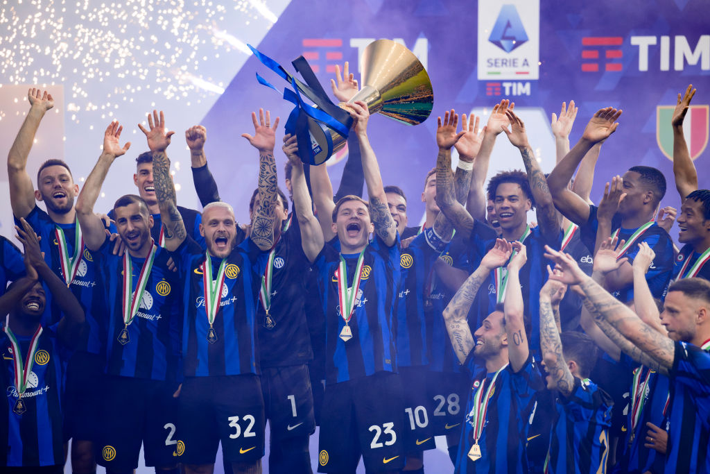 Nicolo Barella (C) of FC Internazionale lifts the Scudetto
